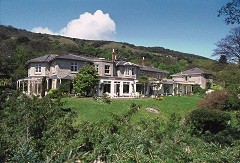Lake Hotel